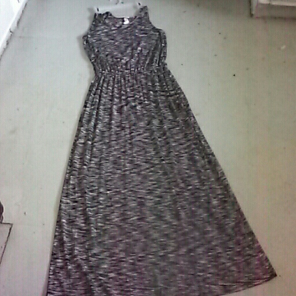 🌻Merona maxi dress new with tags